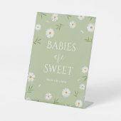 White Daisises Sage Green Babies sind süße Leckere Sockelschild (Vorderseite)