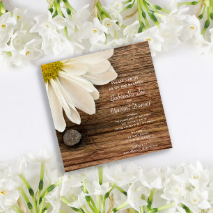 White Daisy and Barn Wood Ranch Wedding Einladung