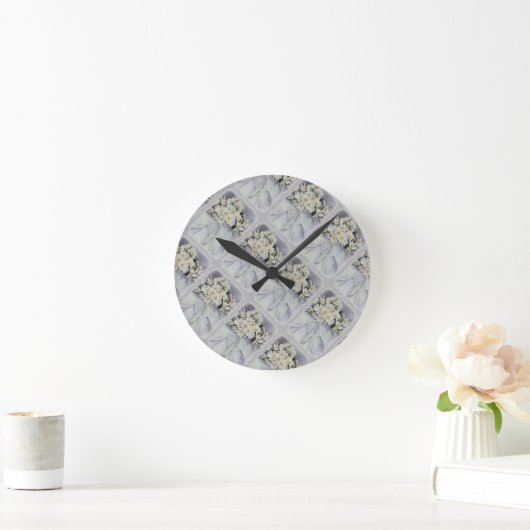 WHITE DAISY BOUQUET CLOCK RUNDE WANDUHR (Zuhause)