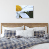 White Daisy Closeup Canvas Print Leinwanddruck (Insitu (Schlafzimmer))
