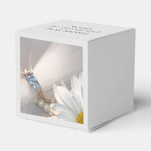 White Daisy Elegance Wedding Geschenkschachtel (Rückseite)
