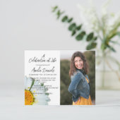 White Daisy Foto Feier der Lebenskarte Einladung (Stehend Vorderseite)