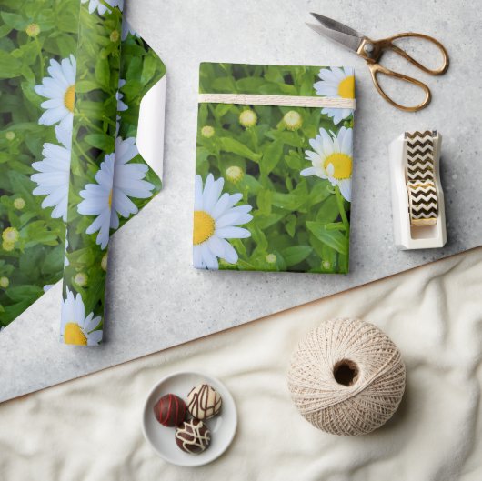 White Daisy Garden Geschenkpapier (Kunsthandwerk)
