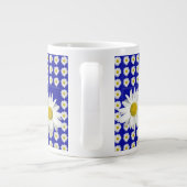 White Daisy Garden Jumbo-Tasse (Rückseite)