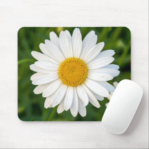 White Daisy Mousepad