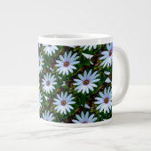 White Daisy Pattern Jumbo-Tasse (Vorderseite Rechts)