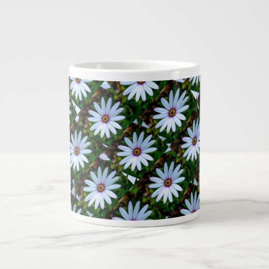 White Daisy Pattern Jumbo-Tasse (Vorderseite)