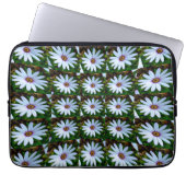 White Daisy Pattern Laptopschutzhülle (Vorderseite)