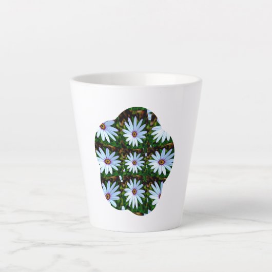 White Daisy Pattern Milchtasse (Vorderseite)