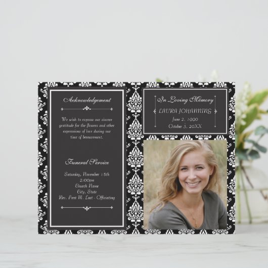 White Damask Beerdigung Programm (Stehend Vorderseite)