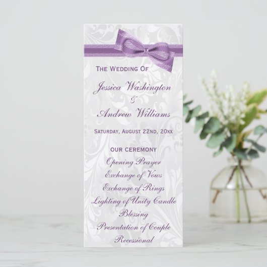White Damask und Bow-Hochzeitsprogramm für Lila Im Programm (Stehend Vorderseite)