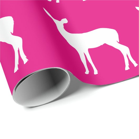 White Doe a Deer on Pink Wrapping Paper Geschenkpapier (Rolleneckpunkt)