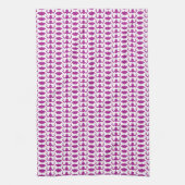 White Dog Bone Herringbone Pattern Dark Magenta Geschirrtuch (Vertikal)