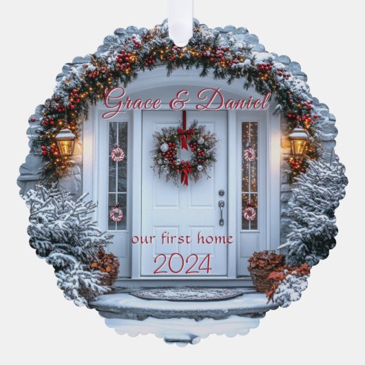 White Door Wreath "unsere erste Zuhause" Ornament Karte (Vorderseite)