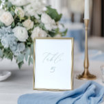 White & Dusty Blue Wedding Tischnummer Card<br><div class="desc">Mit dieser minimalistischen Tischnummer-Karte aus der Coastal Chic-Kollektion können Sie sich für Ihre elegante Feier am Meer ein Set machen. Das weiche, staubblaue Skript auf einem sauberen, weißen Hintergrund sorgt für mühelosen Klang auf Ihrem Hochzeitstisch. Ideal für Hochzeiten am Strand, an der Küste oder für jede Veranstaltung mit raffinierter, luftiger...</div>