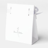 White Elegant Minimalist Botanical Wedding Geschenkschachtel (Rückseite)
