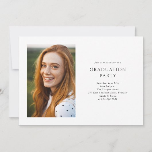 White Elegant Script 3 Foto Graduation Party Einladung (Rückseite)