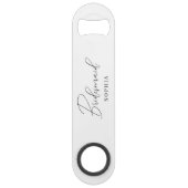 White Elegant Script Calligraphy Bridesmaid Speed Flaschenöffner (Vorderseite)