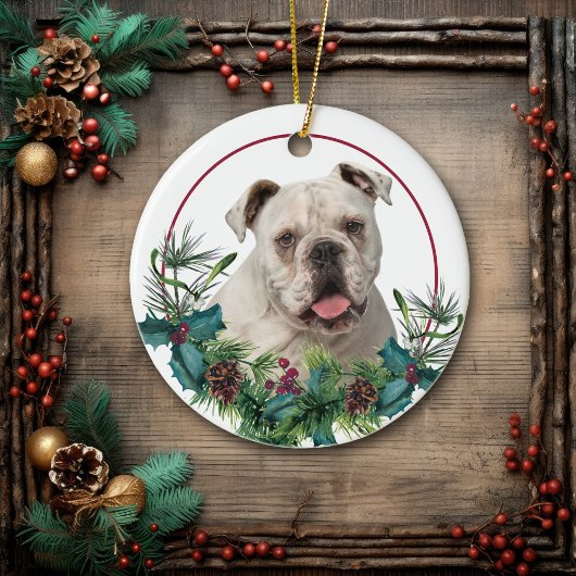 White English Bulldog Evergreen Wreath Keramik Ornament