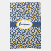 White English Daisies on Blue Geschirrtuch (Vertikal)