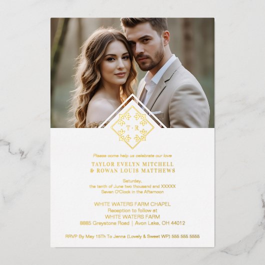 White Exquisite Simple Wedding Botanical Monogram Folieneinladung (Vorderseite)