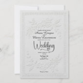 White Faux Embossed Floral Relief Formal Wedding Einladung (Vorderseite)