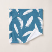 White Feathers on Denim Blue Badhandtuch Set (Waschlappen)
