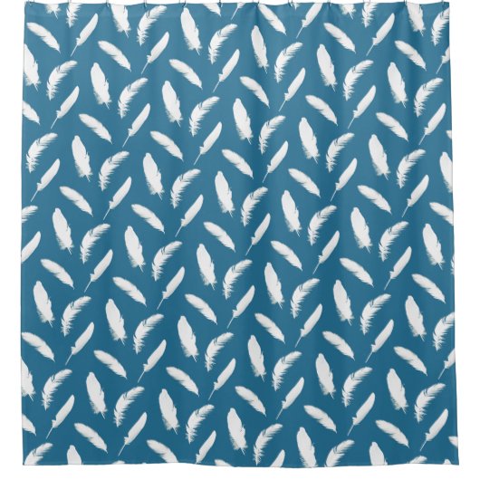 White Feathers on Denim Blue Duschvorhang (Vorderseite)