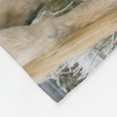 White Fell Pony auf Moorland im Winter Fleecedecke (Ecke)