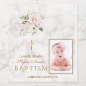 White Floral Airy Greenery Girl Foto Baptism Fav Weinetikett (Einzelnes Label)