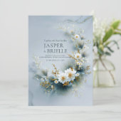 White Floral and Blue Pine Gold Wreath Wedding Einladung (Stehend Vorderseite)