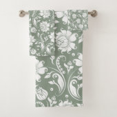 White floral damasks pattern on sage green badhandtuch set (Insitu)