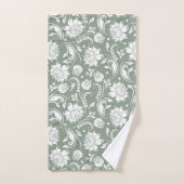 White floral damasks pattern on sage green badhandtuch set (Handtuch)