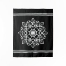 White Floral Mandala Schwarzer Hintergrund