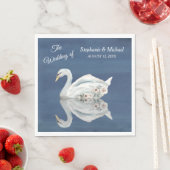 White Floral Swan on Blue Wedding Serviette (Beispiel)
