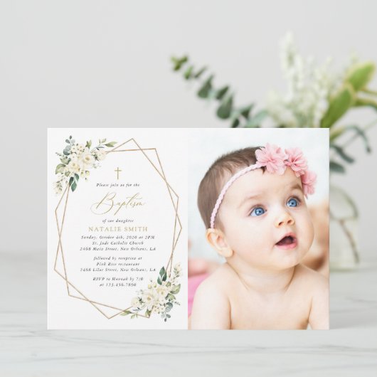 White Flowers, Cream Flowers, Boho, Floral Baptism Einladung (Stehend Vorderseite)