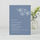  White Flowers Dusty Blue Casual Wedding Einladung (Stehend Vorderseite)