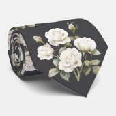 White Flowers on a Sharp Dressed Man Krawatte (Gerollt)