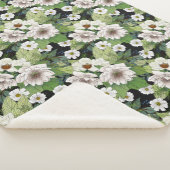 White Flowers Sherpa Blanket Sherpadecke (3/4)