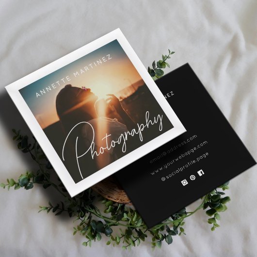 White frame photography  quadratische visitenkarte
