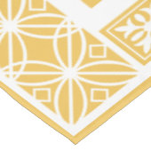 White Garden Trellis Pattern Tischdecke (Schrägansicht)