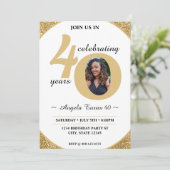 White & Gold Glitzer 40 Fünfzig Jahre 40. Geburtst Einladung (Stehend Vorderseite)