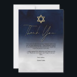 White Gold Navy White Watercolor Bar Mitzvah Dankeskarte<br><div class="desc">Diese moderne und künstlerische Bar Mitzvah Dankeschön-Karte ist die perfekte Wahl für Ihren Sohn für seinen besonderen Tag. Es ist mit einem handbemalten marineblau-weißen Ober-Farbverlauf versehen. Auf der Oberseite der Einladung ist ein Imitat gedruckt Gold Stern von David und benutzerdefinierte Typografie. Es ist ein einzigartiges, cooles und trendiges Design für...</div>