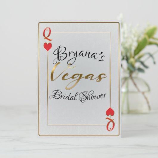 White Gold Queen of Hearts Vegas Brautparty Einladung (Stehend Vorderseite)