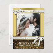 White & Gold Ribbon Hochzeit Sichern Sie das Datum Postkarte (Vorne/Hinten)