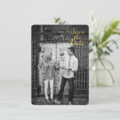 White & Gold Save the Date Curry Typografy Einladung (Stehend Vorderseite)