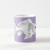 White goldfish on a lavender background mug verwandlungstasse (Mittel)