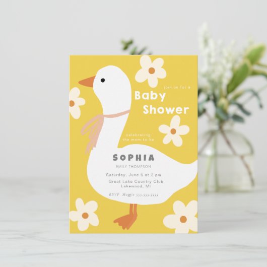 White Gose and Daisies Baby Shower Einladung (Stehend Vorderseite)