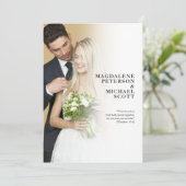 White Gradation Wedding mit persönlichem Foto Einladung (Stehend Vorderseite)