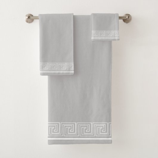White Grecian Frieze Design Grau Badhandtuch Set (Insitu)